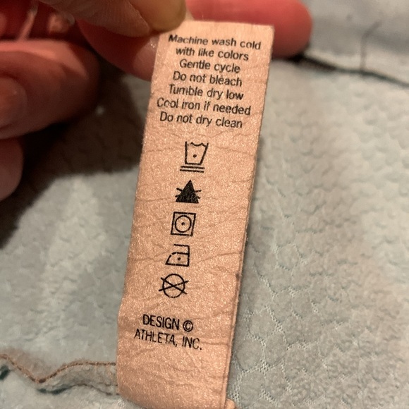 Lightweight jacket - Picture 10 of 11